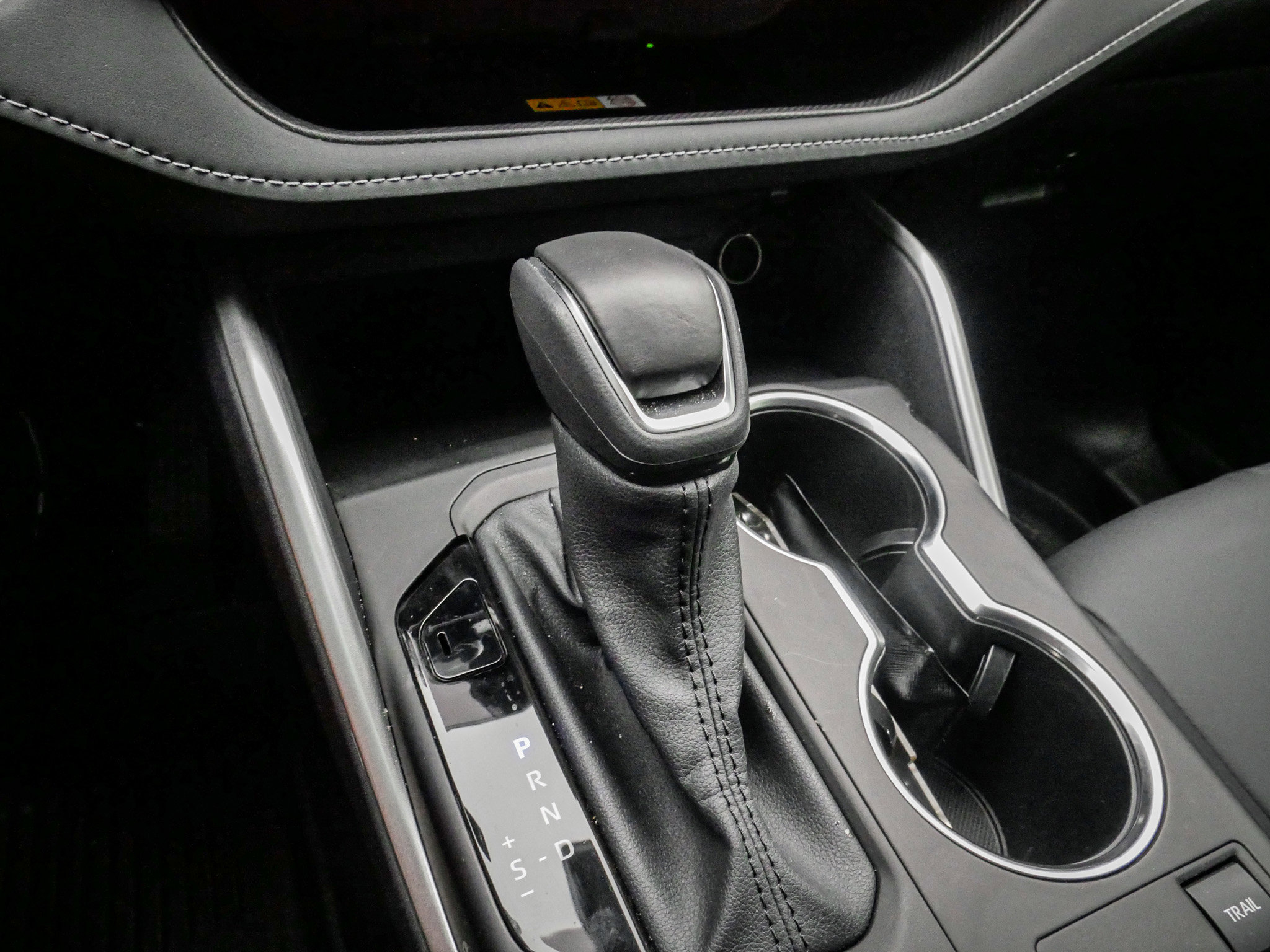 Used 2025 Toyota Highlander XLE image 24