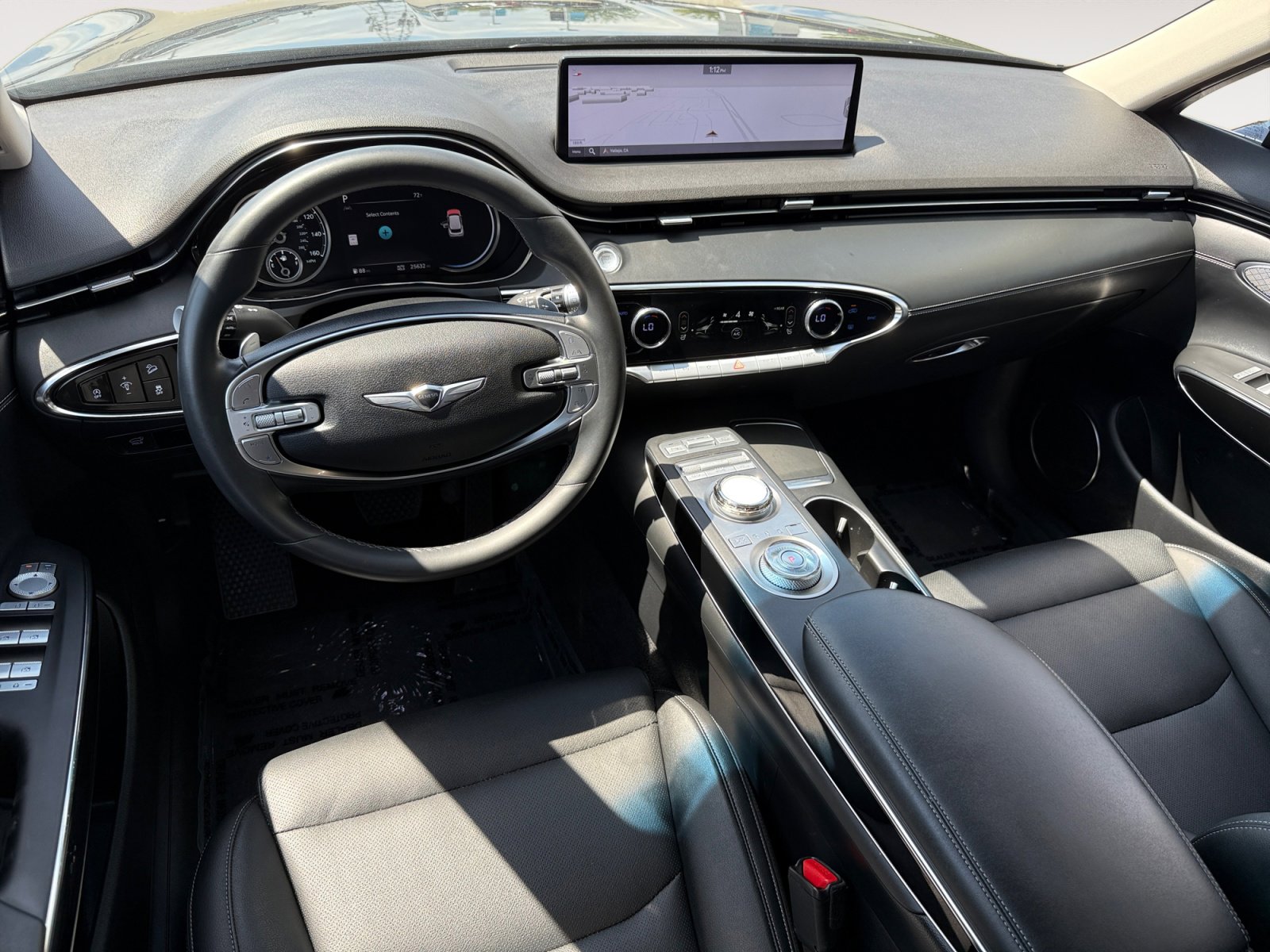Used 2025 Genesis GV70 2.5T AWD/4WD image 15