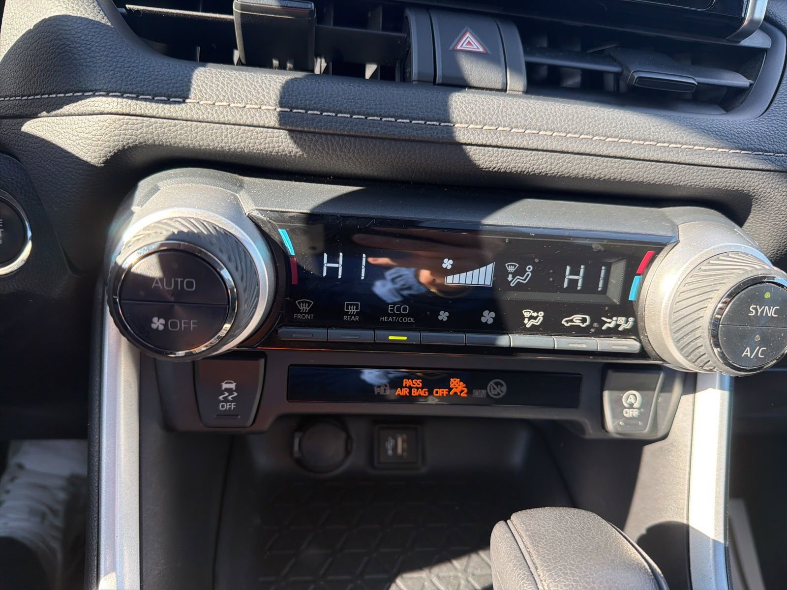 Used 2024 Toyota RAV4 XLE image 15