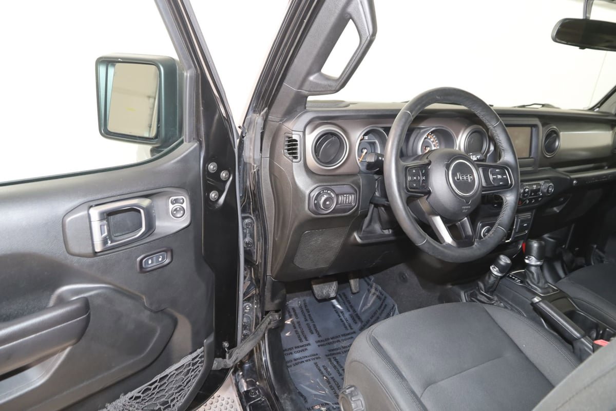 Used 2018 Jeep Wrangler Unlimited Sport S AWD/4WD image 45