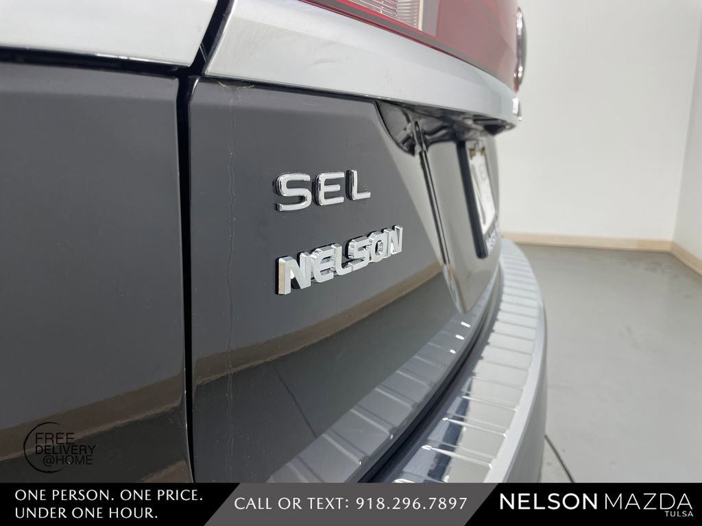 Used 2024 Volkswagen Atlas SEL Premium R-Line image 10