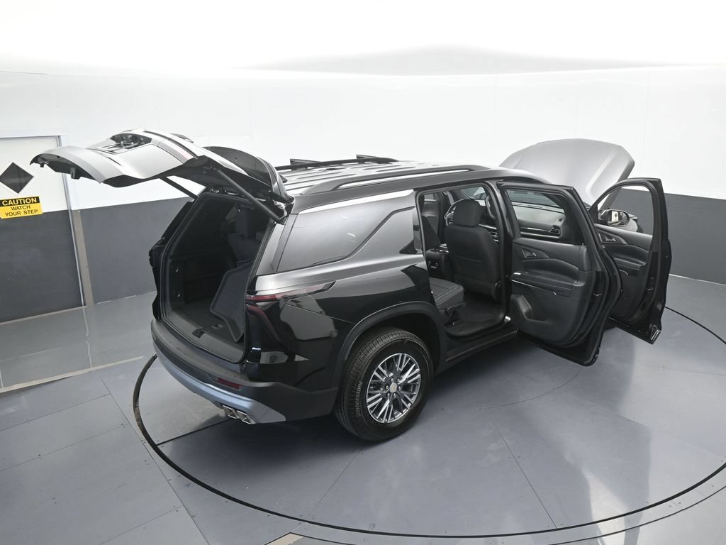 Used 2026 Chevrolet Traverse LT FWD image 68