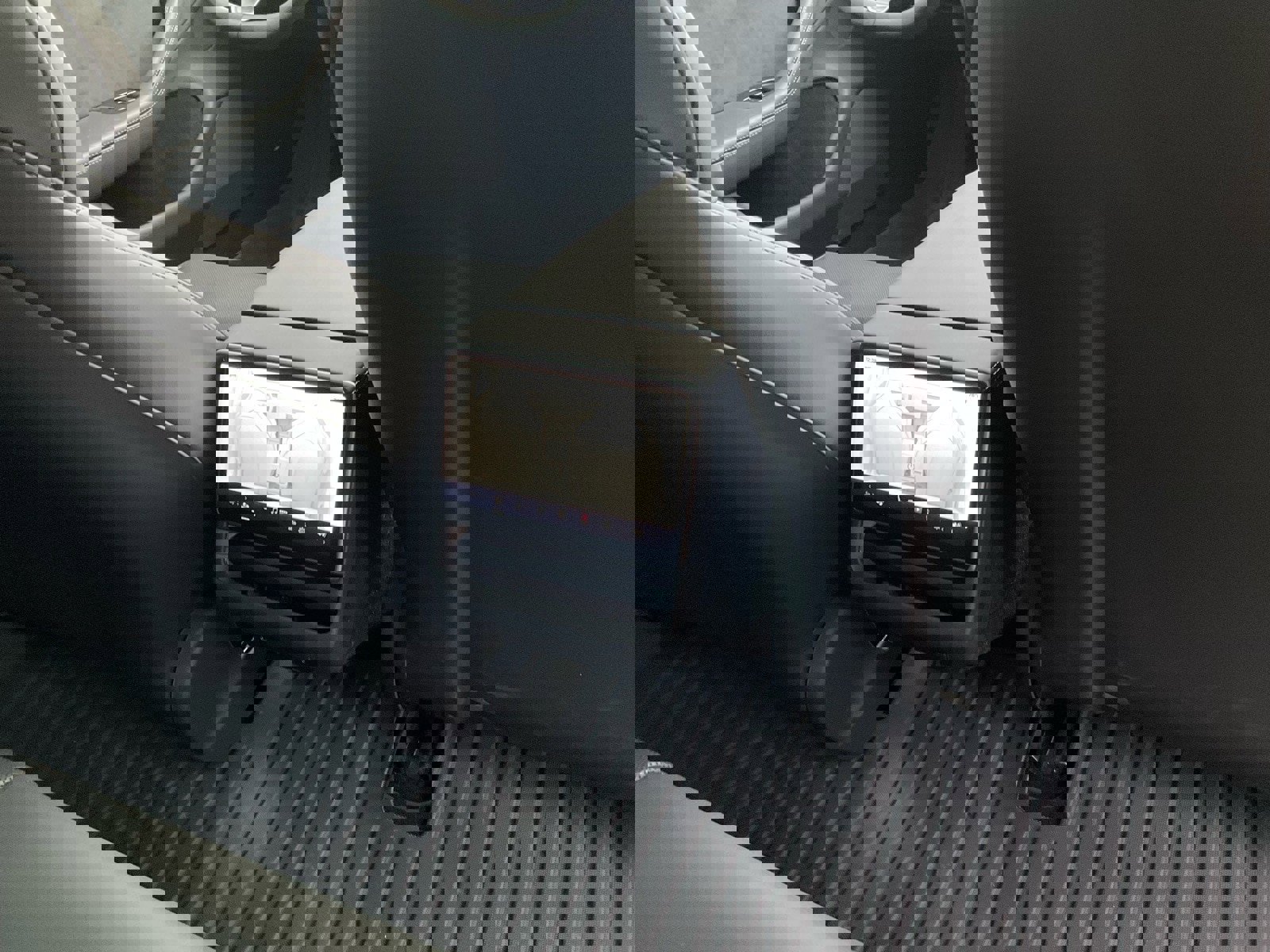 Used 2025 Tesla Model 3 Performance image 23