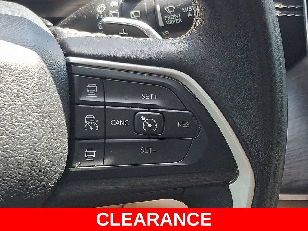 Used 2022 Jeep Grand Cherokee L Limited AWD/4WD image 24