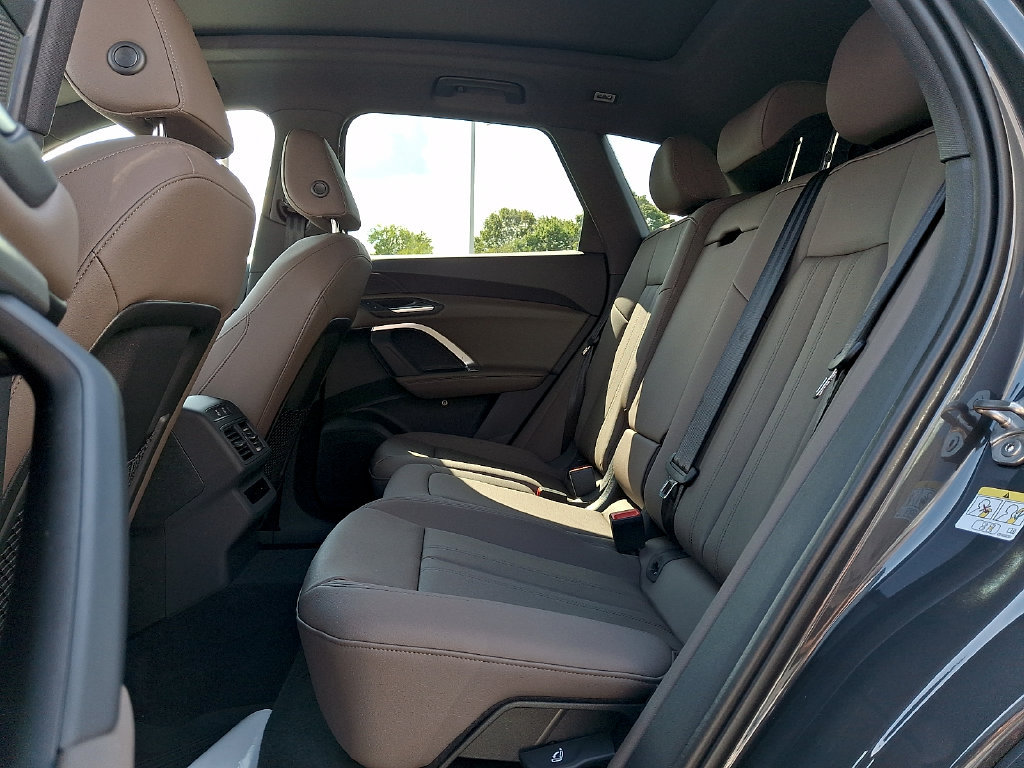 New 2026 Audi Q5 2.0T AWD/4WD image 9