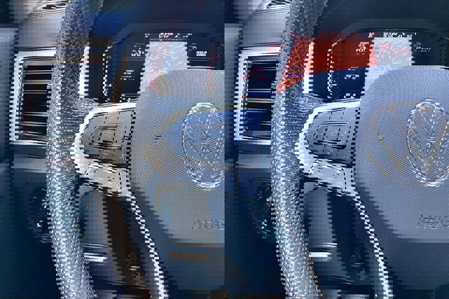 Used 2021 Volkswagen Atlas SEL Premium w/ MDO Package (Bench Seat) image 23