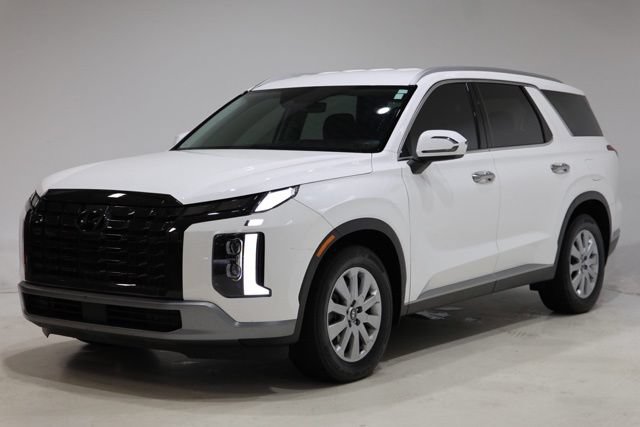 Used 2023 Hyundai Palisade SEL AWD/4WD image 3