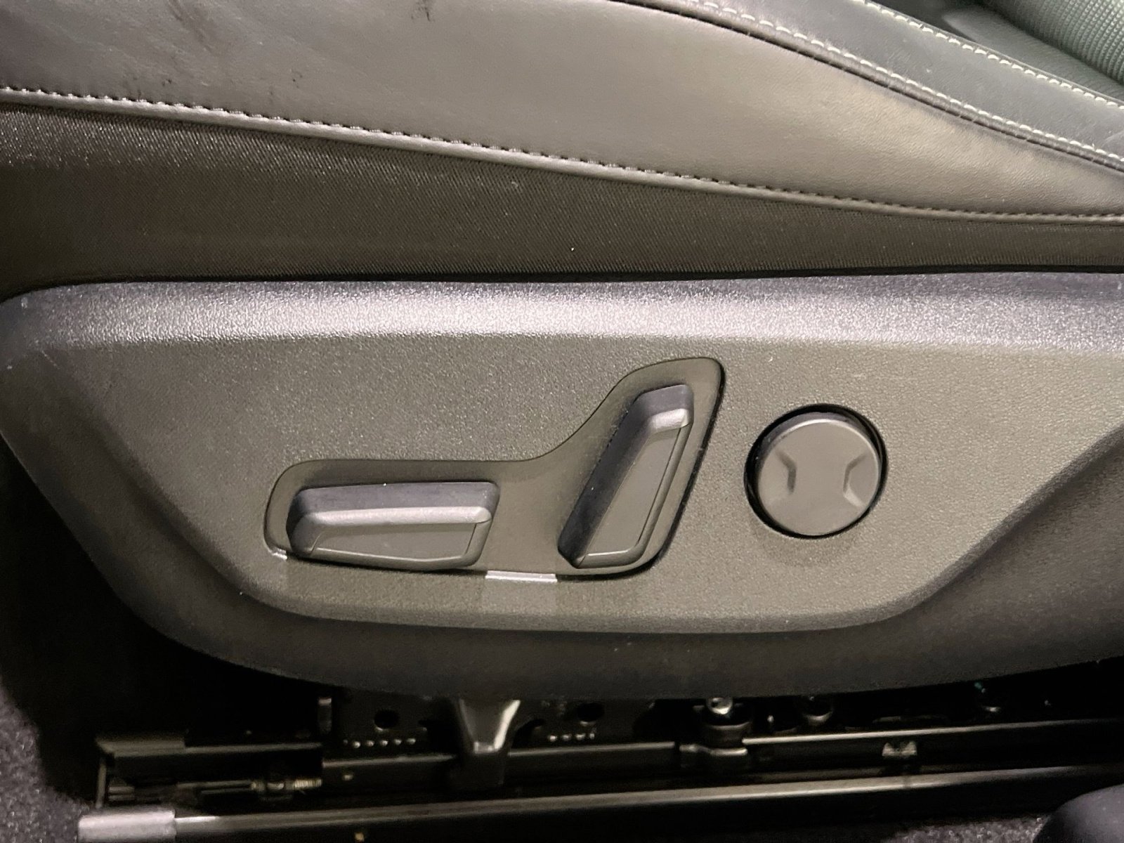 Used 2023 Kia EV6 Wind w/ Wind Technology Package image 23