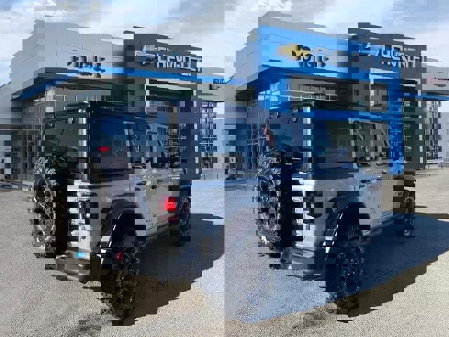 Used 2023 Jeep Wrangler Unlimited image 2