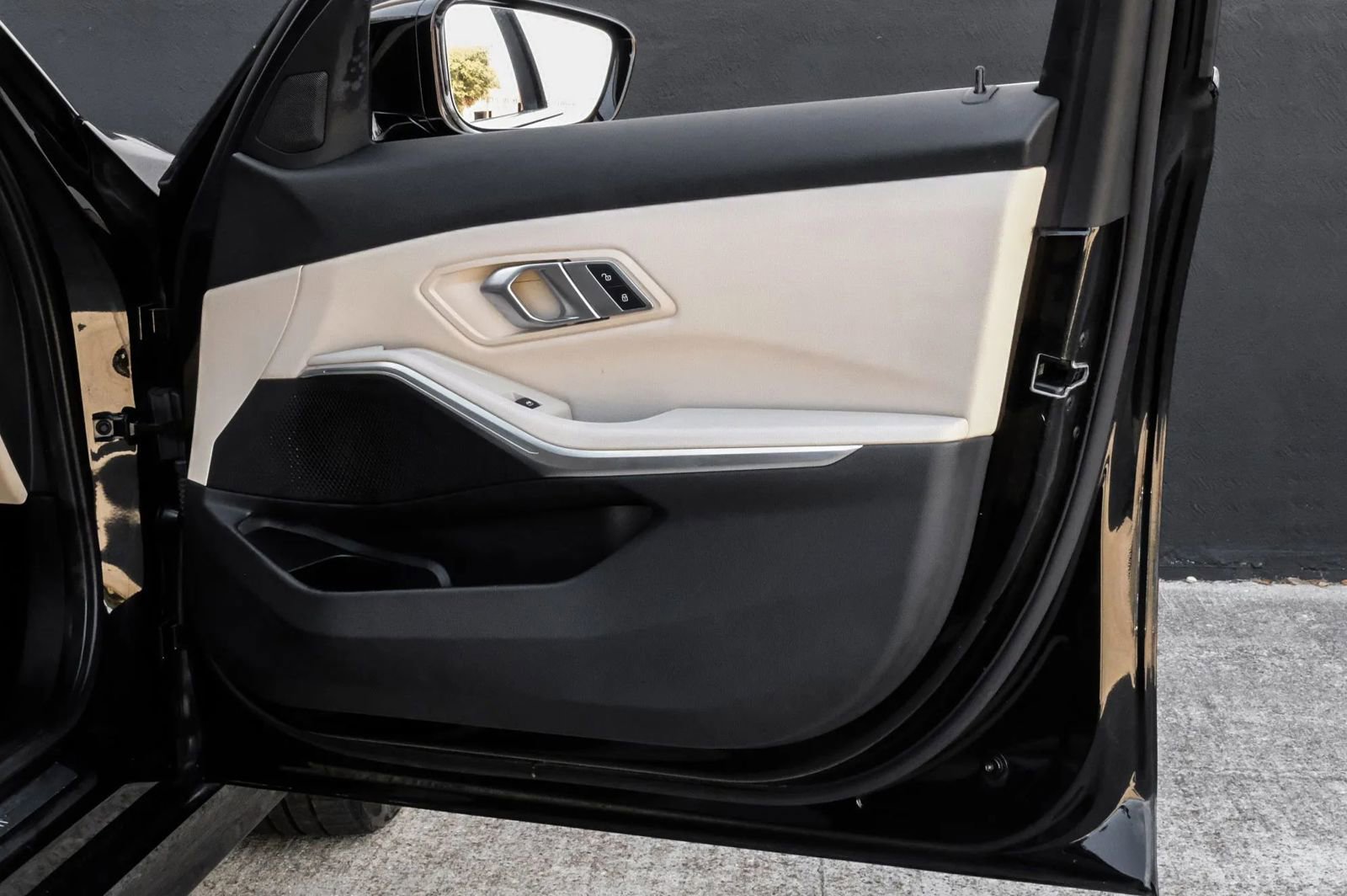 Used 2021 BMW 330i Sedan w/ Convenience Package image 47