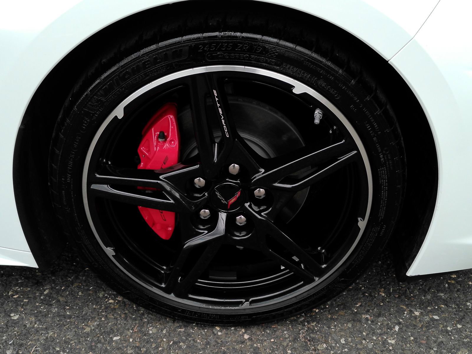 Used 2024 Chevrolet Corvette Stingray Preferred Cpe w/ Battery Protection Package RWD image 31