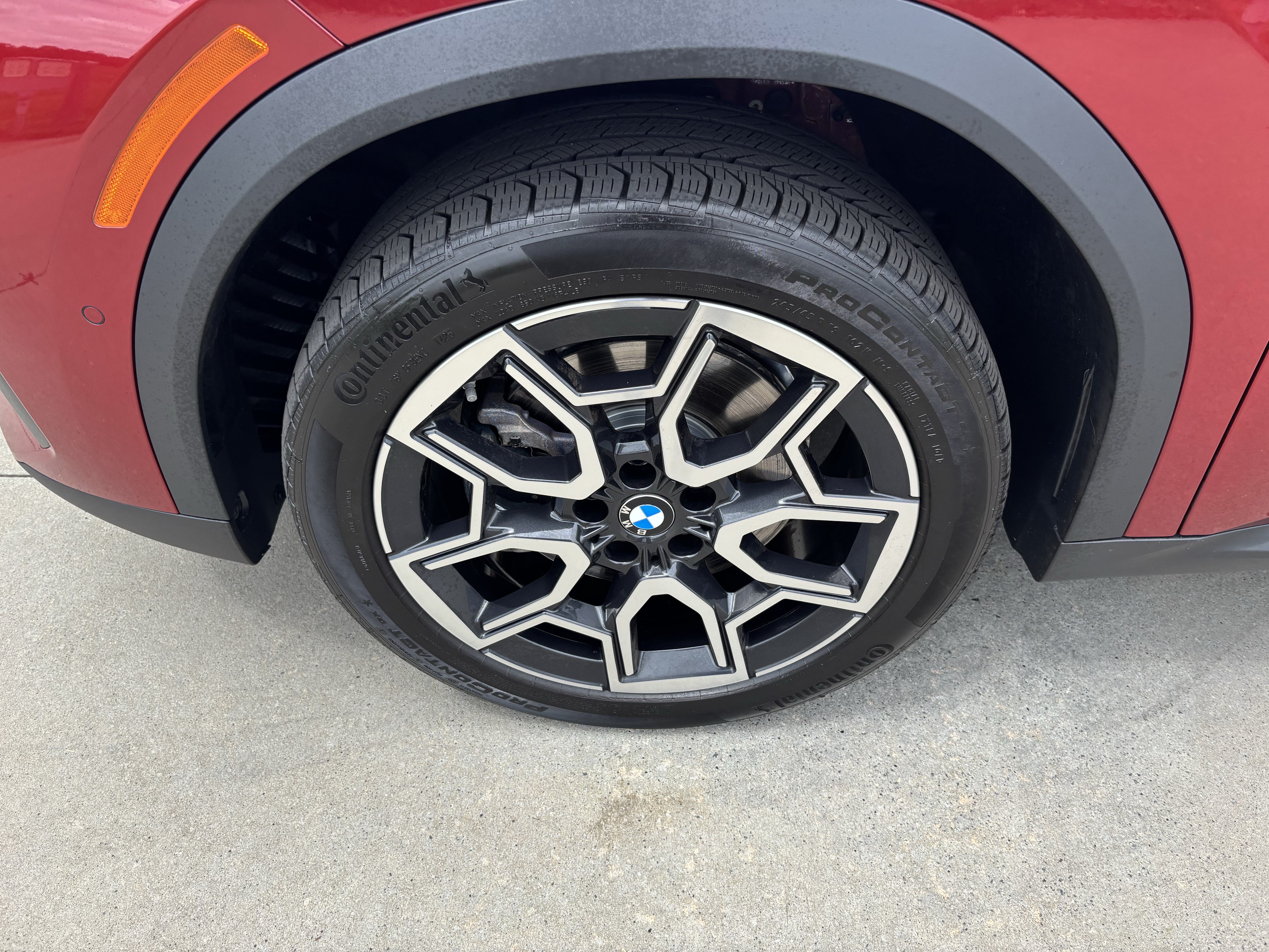 Certified 2025 BMW X2 xDrive28i AWD/4WD image 13