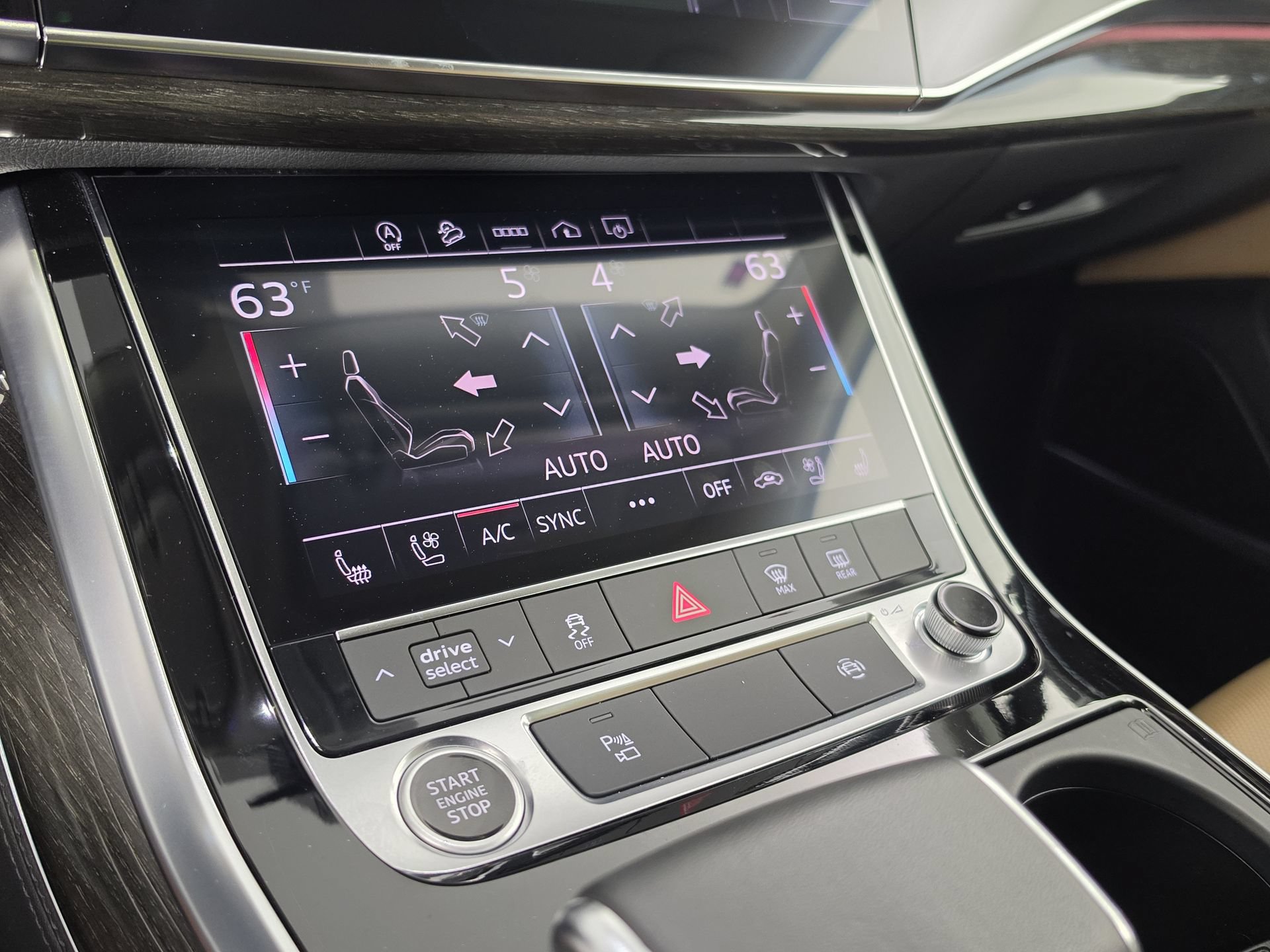 Certified 2024 Audi Q7 2.0T Premium Plus AWD/4WD image 31