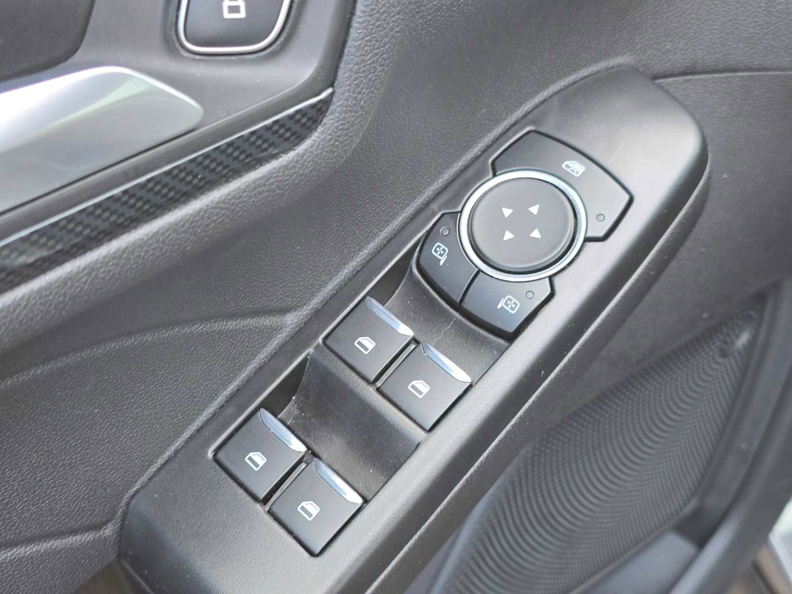 Used 2025 Ford Escape ST-Line Select AWD/4WD image 24