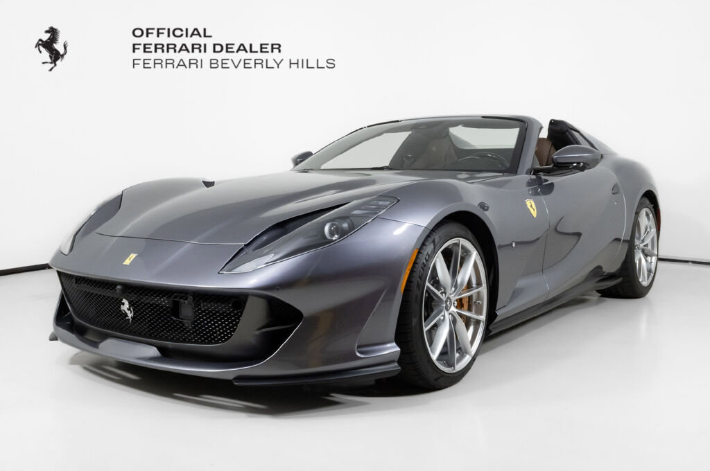 Used 2021 Ferrari 812 GTS image 1