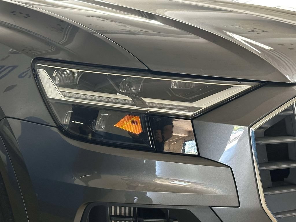Used 2019 Audi Q8 Premium w/ Convenience Package AWD/4WD image 11