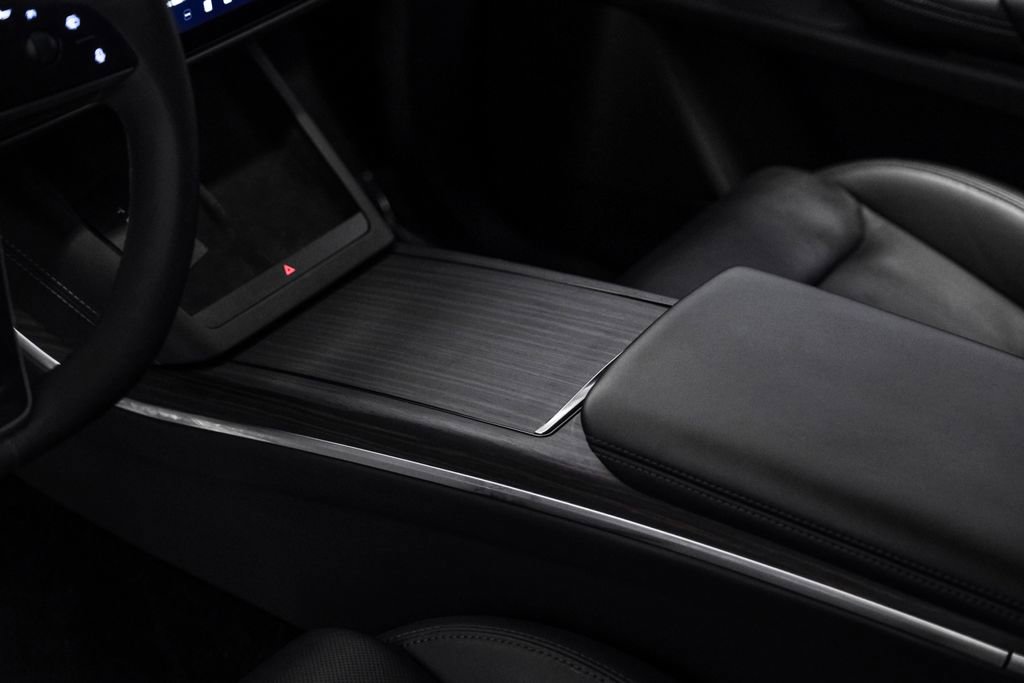 Used 2023 Tesla Model X image 32