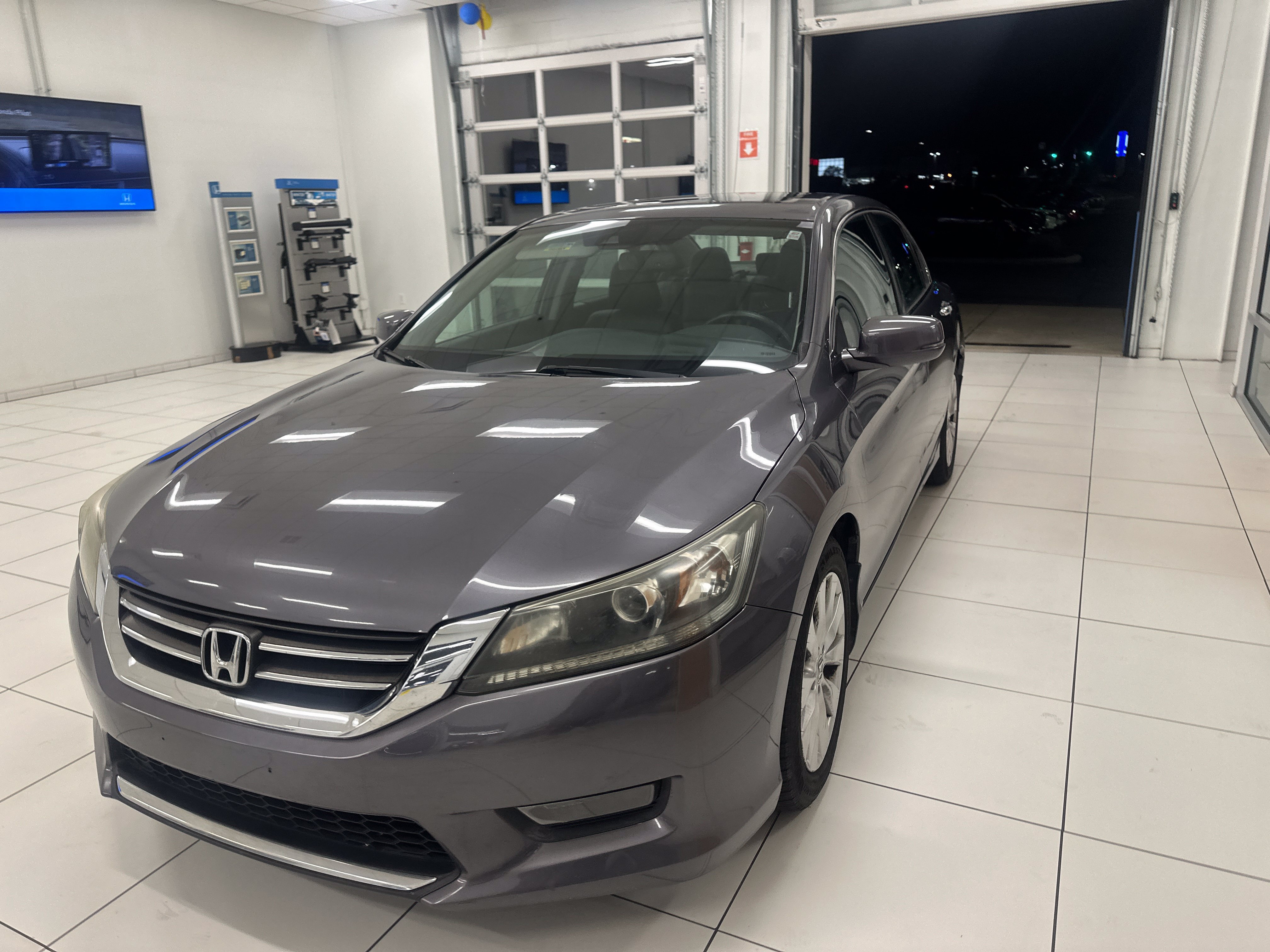 Used 2015 Honda Accord EX-L image 12