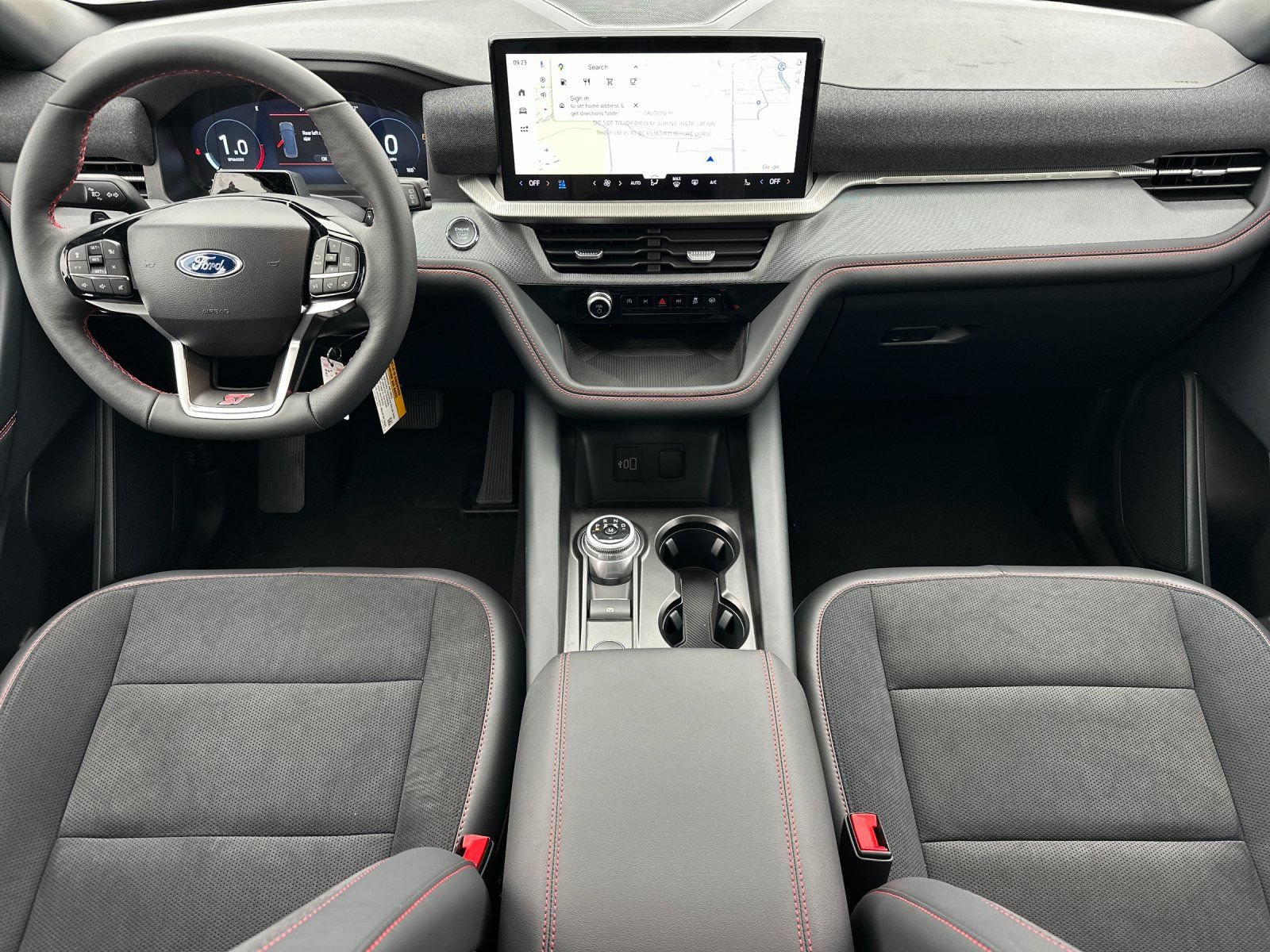 New 2025 Ford Explorer ST-Line w/ Premium Package RWD image 18