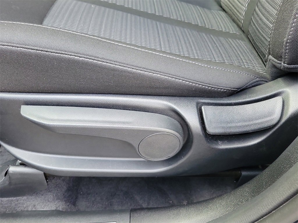 Used 2025 Kia Sorento LX image 26