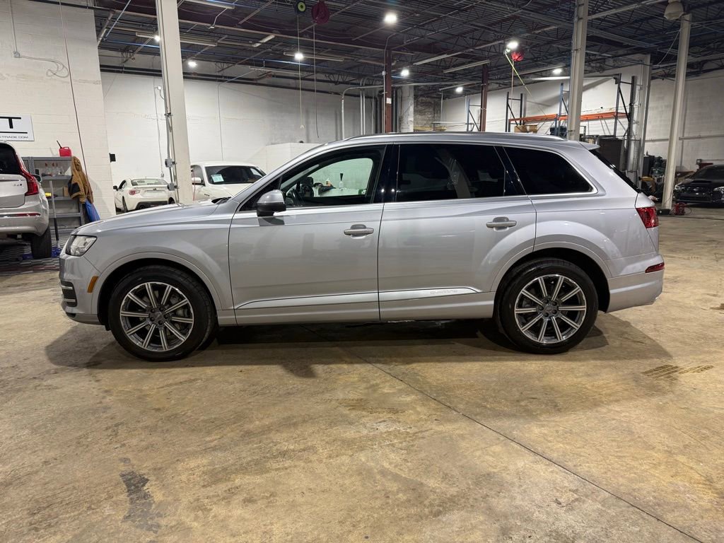 Used 2018 Audi Q7 3.0T Prestige w/ Prestige Package image 3