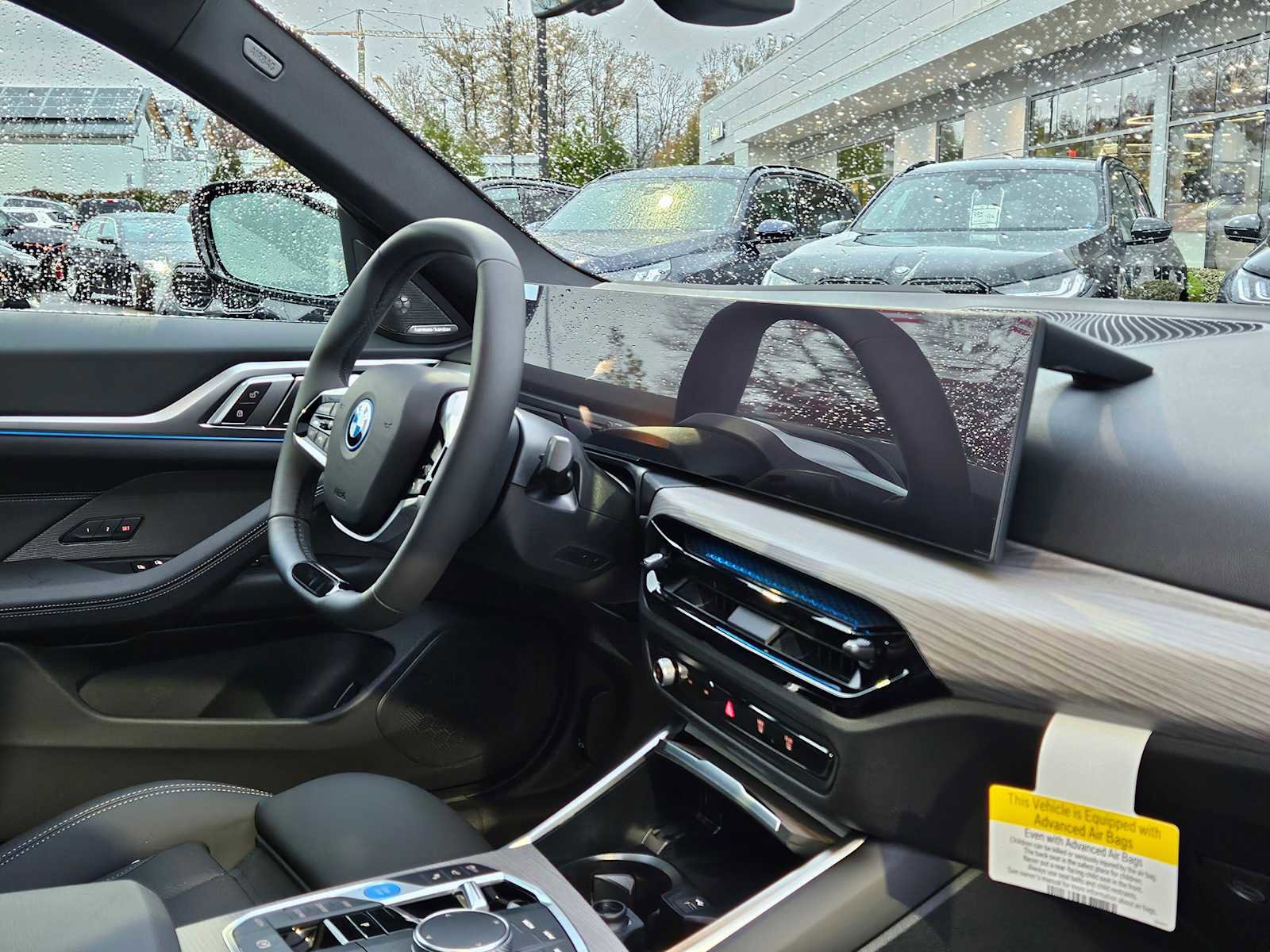 Used 2025 BMW i4 xDrive40i w/ Premium Package image 12