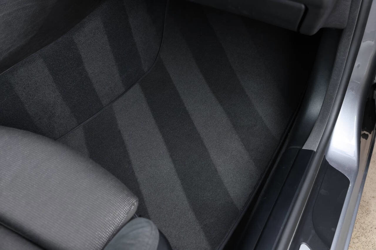 Used 2004 BMW 330Ci Coupe image 50