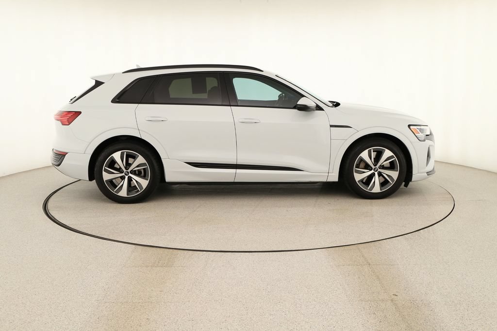 Certified 2024 Audi Q8 e-tron Premium AWD/4WD image 8