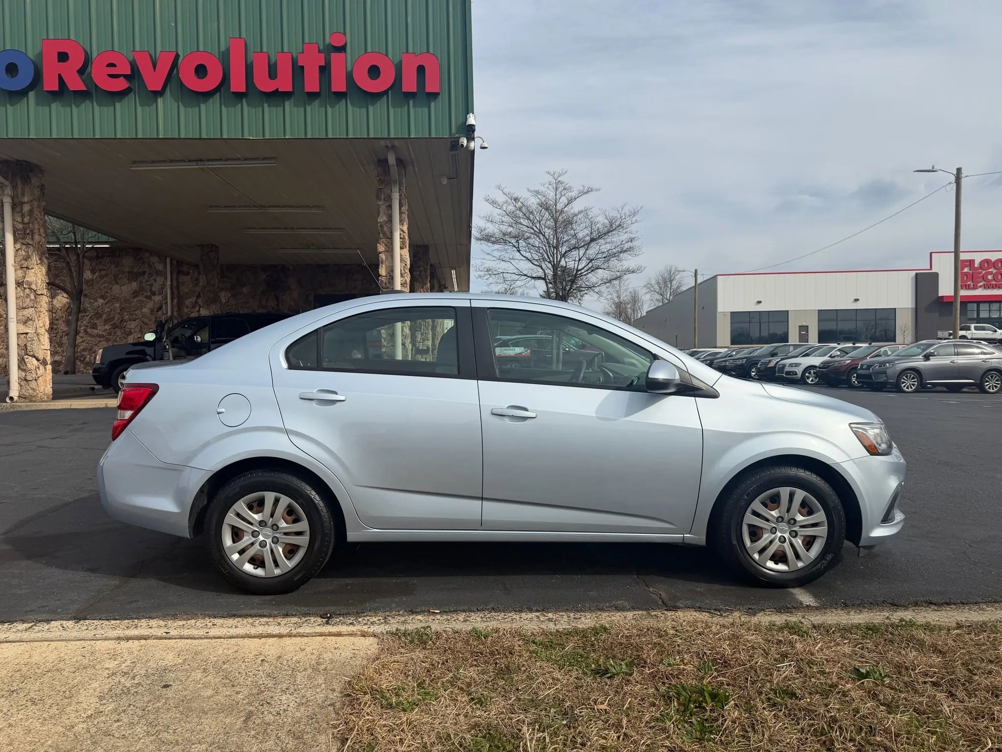 Used 2018 Chevrolet Sonic LS image 8