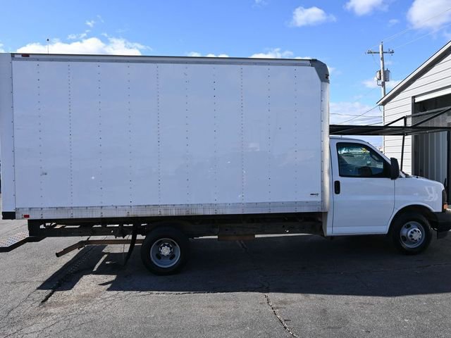 Used 2017 Chevrolet Express 3500 image 36