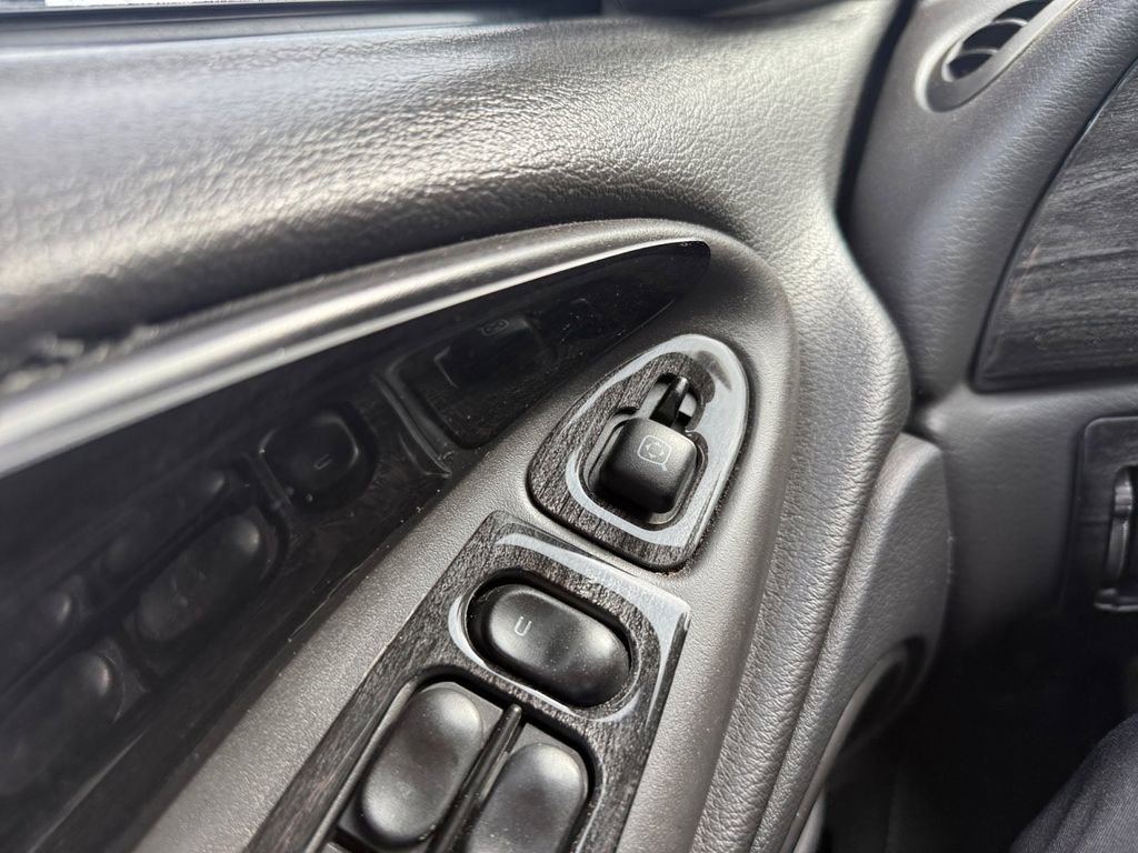 Used 2002 Ford Mustang GT image 29