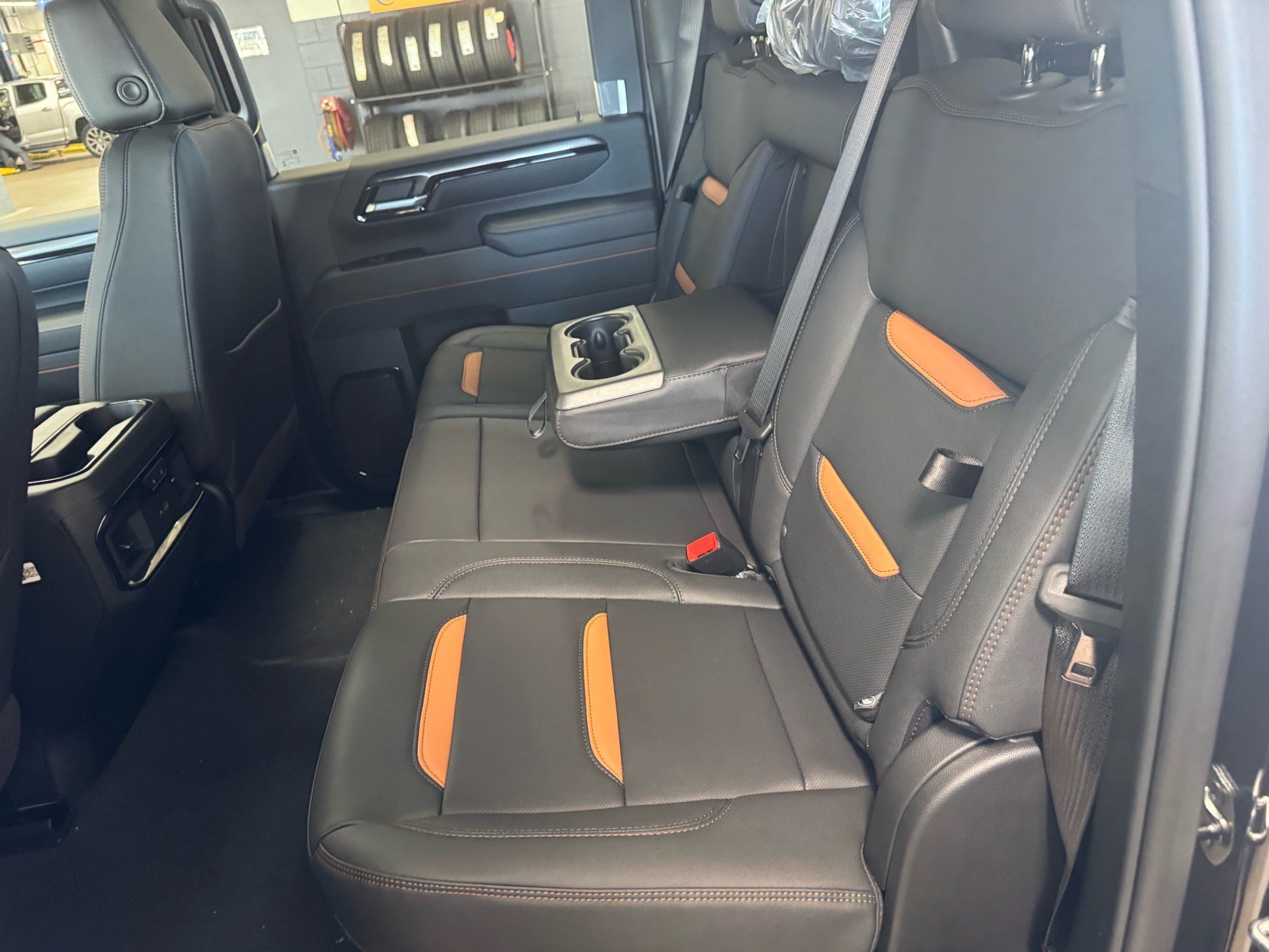 New 2026 GMC Sierra 2500 AT4 w/ AT4 Premium Plus Package AWD/4WD image 12