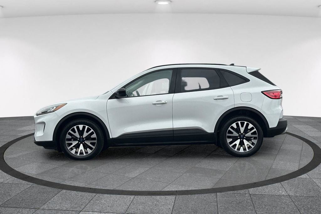 Used 2020 Ford Escape SE Sport image 8