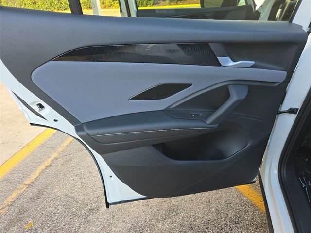 New 2026 Volkswagen Tiguan SE R-Line image 8