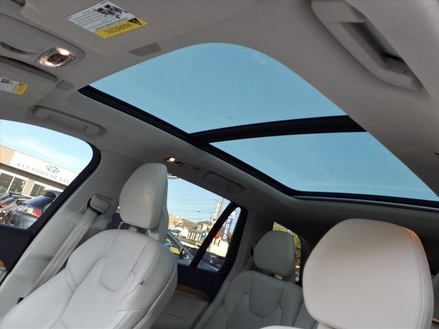 Used 2022 Volvo XC90 T8 Inscription Expression w/ Advanced Package image 9