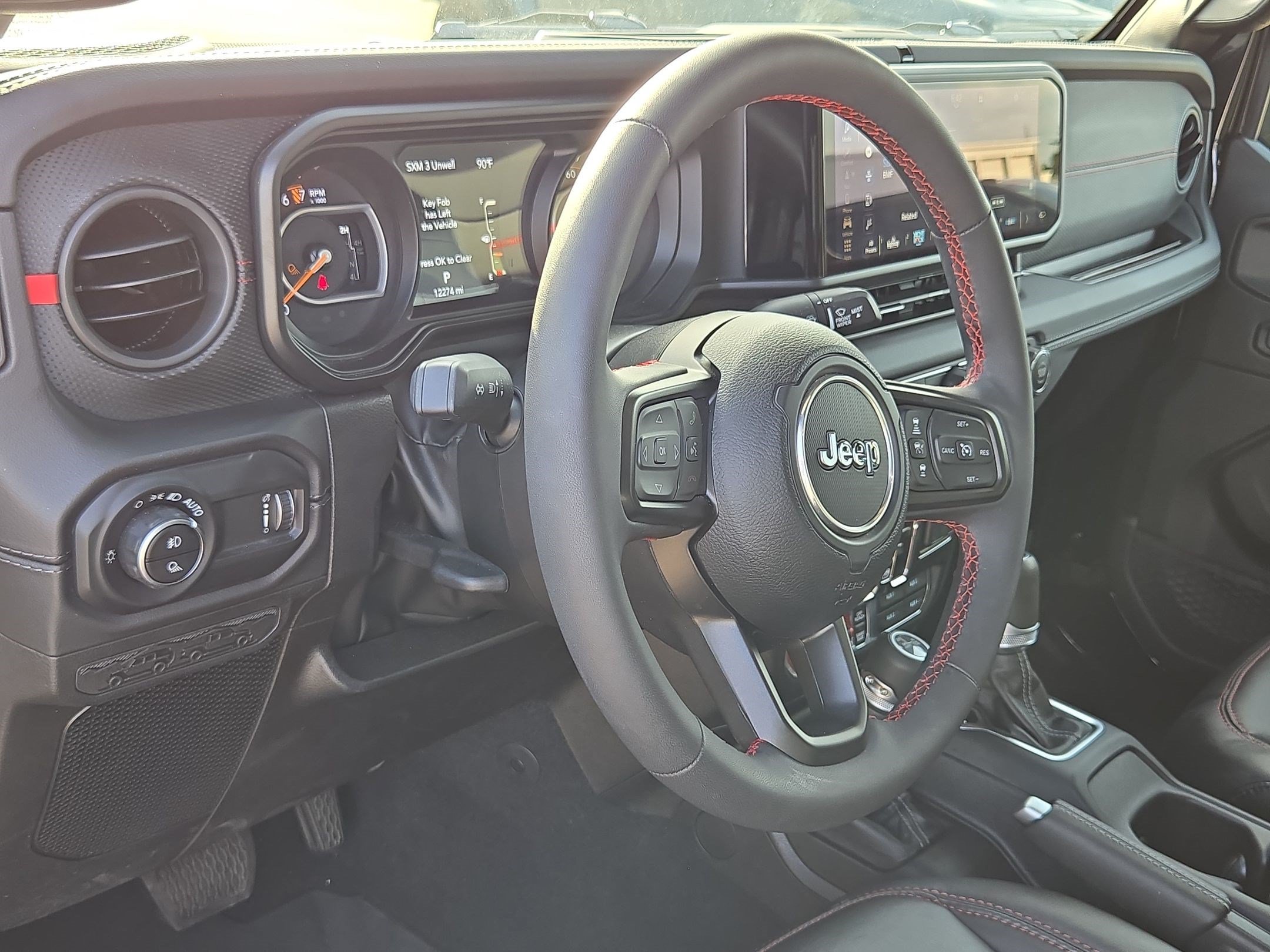 Used 2024 Jeep Gladiator Rubicon AWD/4WD image 16