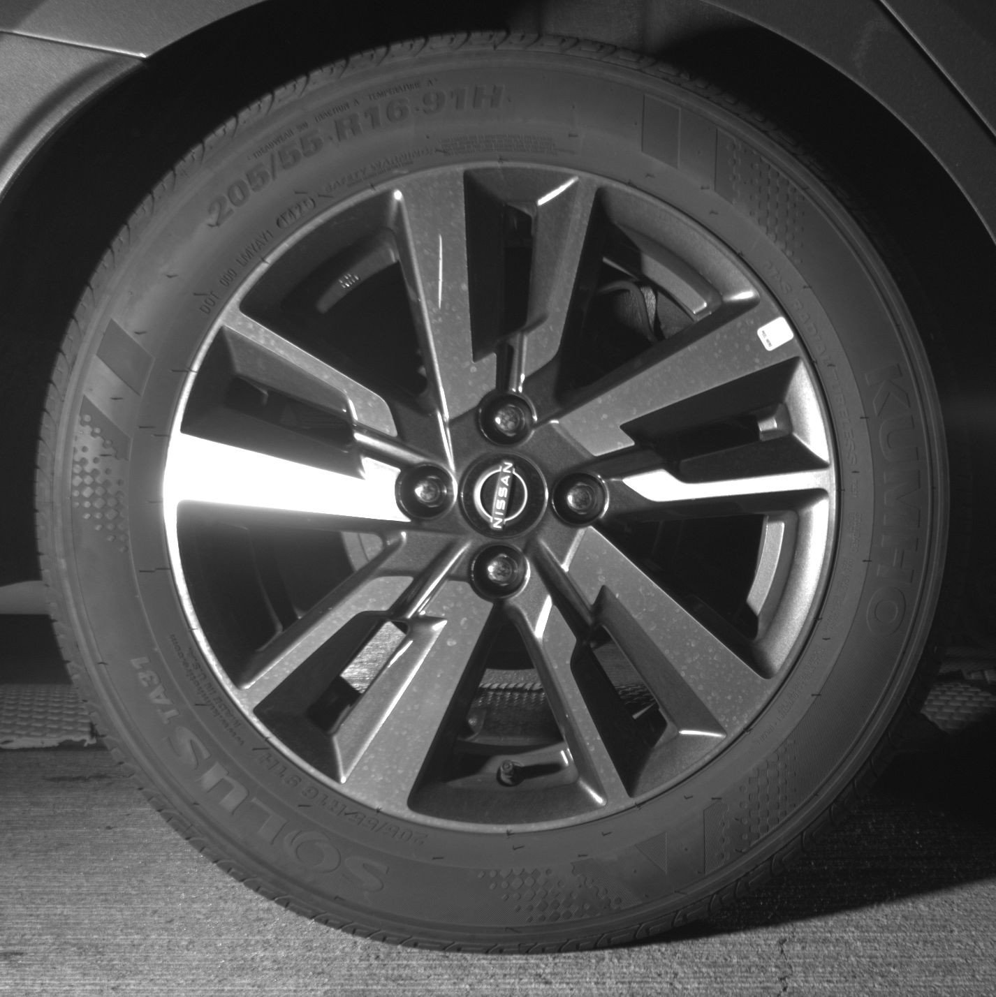 Used 2025 Nissan Versa SV image 15