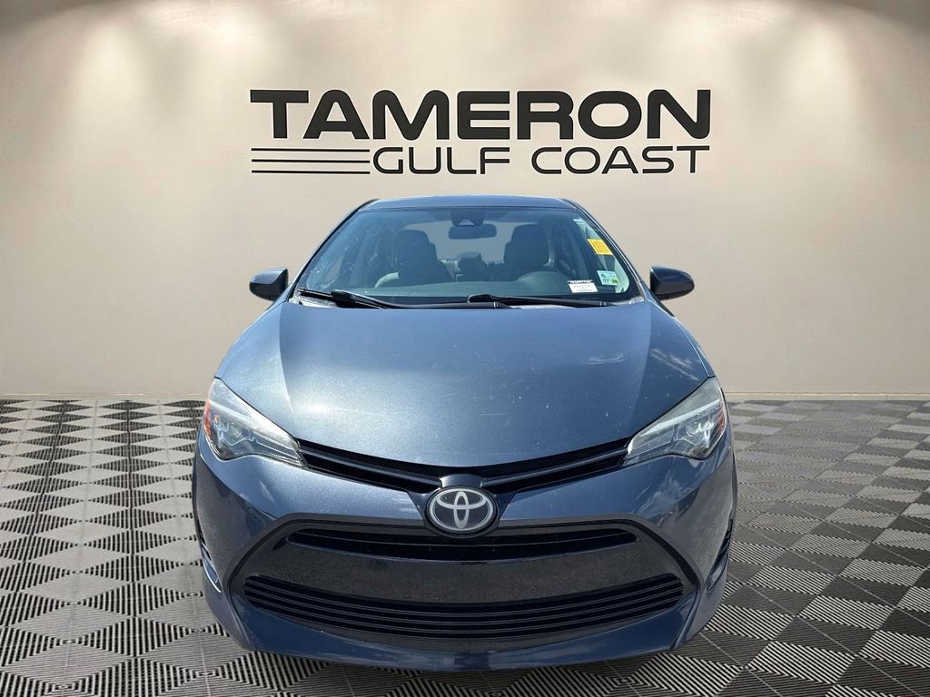 Used 2018 Toyota Corolla LE FWD image 2