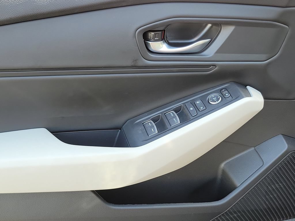 Used 2026 Honda Accord SE image 18