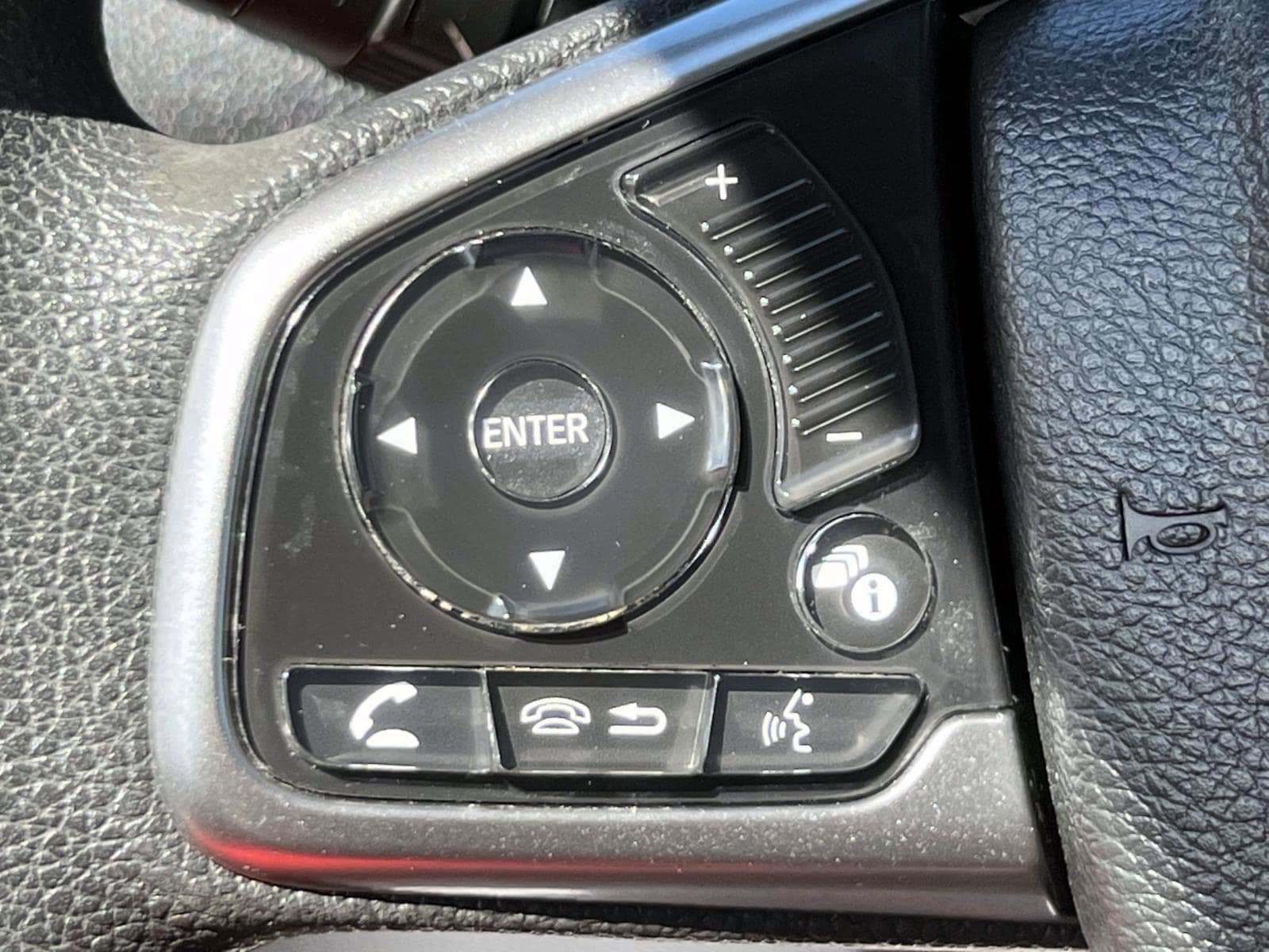 Used 2018 Honda CR-V EX image 21