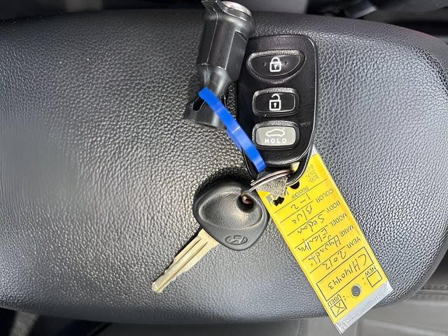 Used 2012 Hyundai Elantra Limited FWD image 17