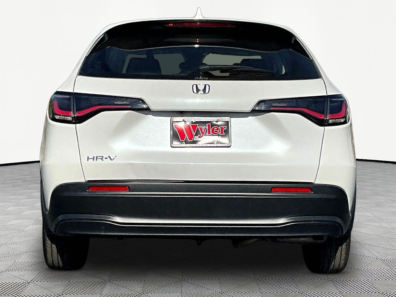 Used 2024 Honda HR-V LX image 5