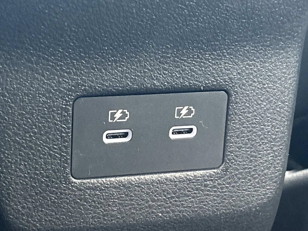 New 2026 Nissan Kicks SR FWD image 20