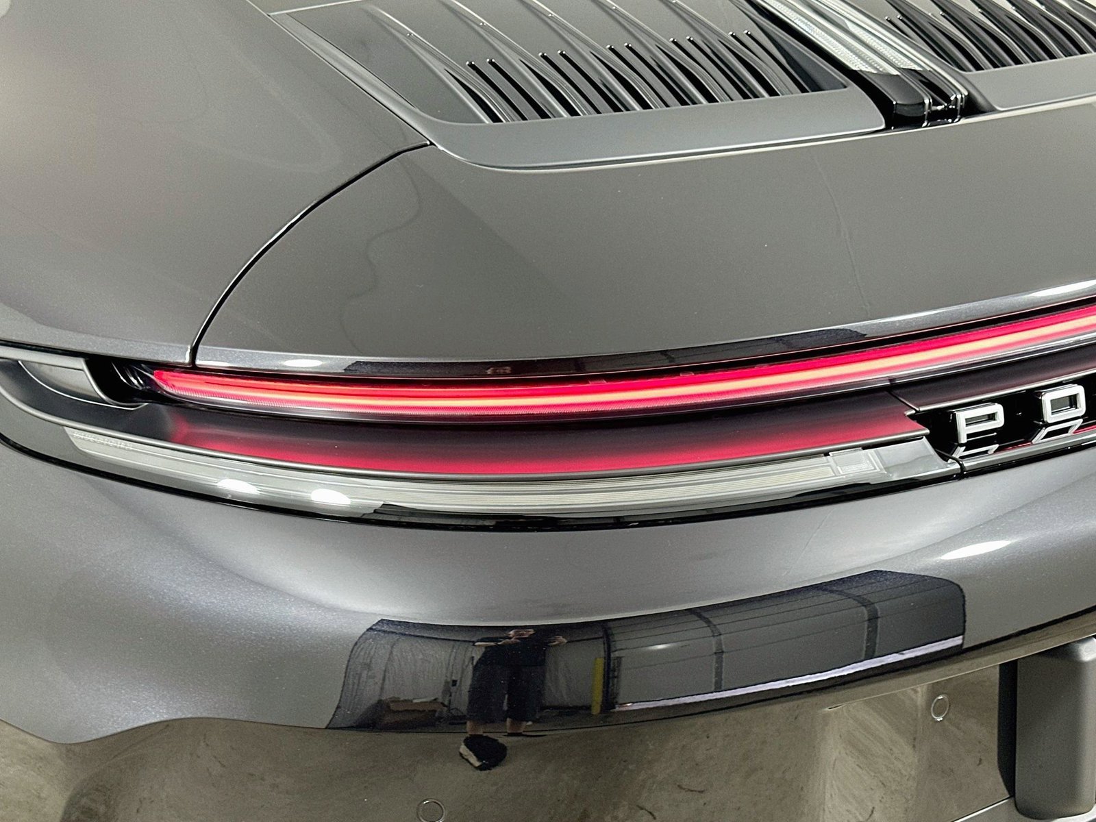 Used 2026 Porsche 911 Carrera RWD image 12