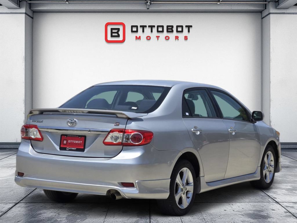 Used 2013 Toyota Corolla S FWD image 4
