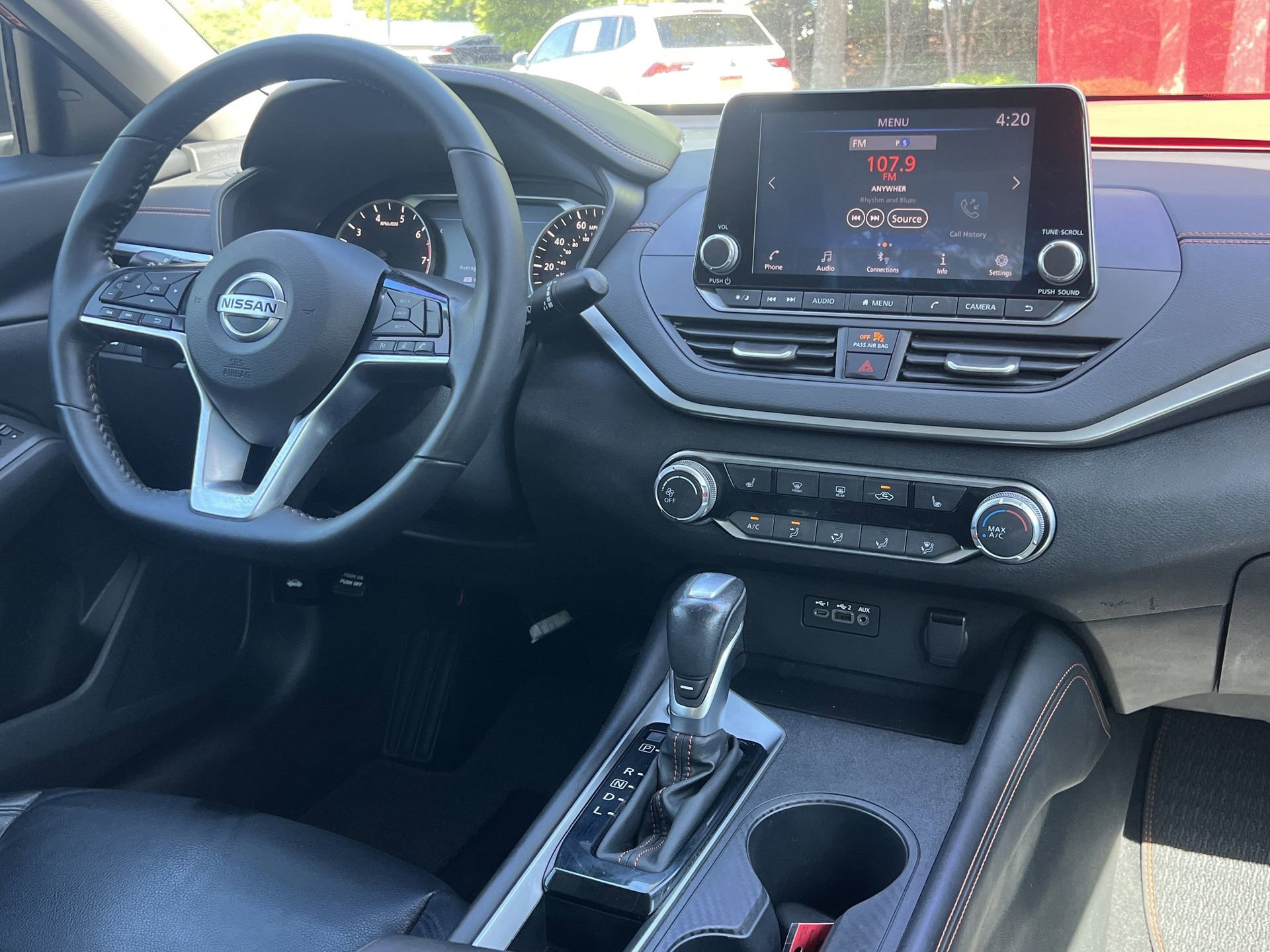 Used 2021 Nissan Altima 2.5 SR w/ SR Premium Package image 3