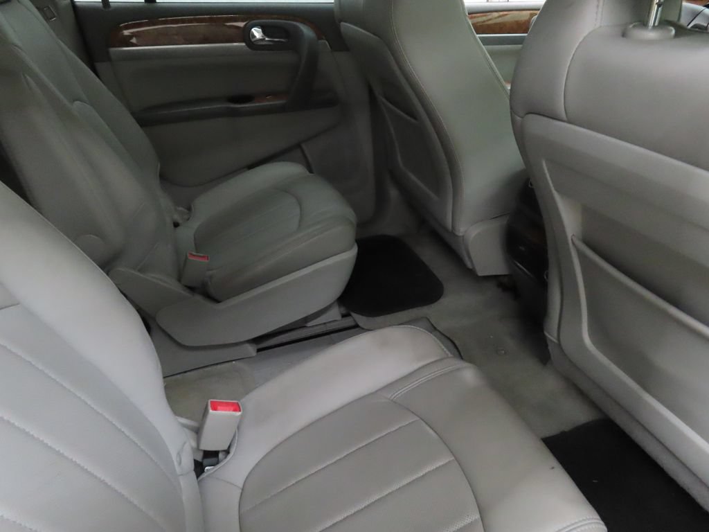 Used 2011 Buick Enclave CXL FWD image 22
