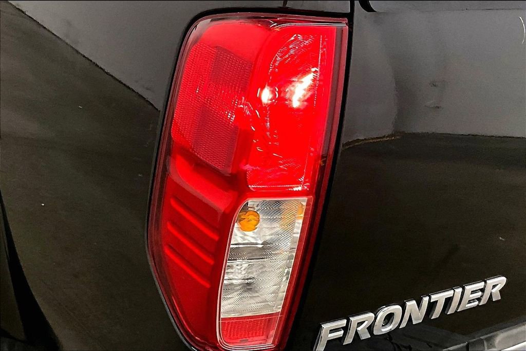 Used 2019 Nissan Frontier SV AWD/4WD image 24