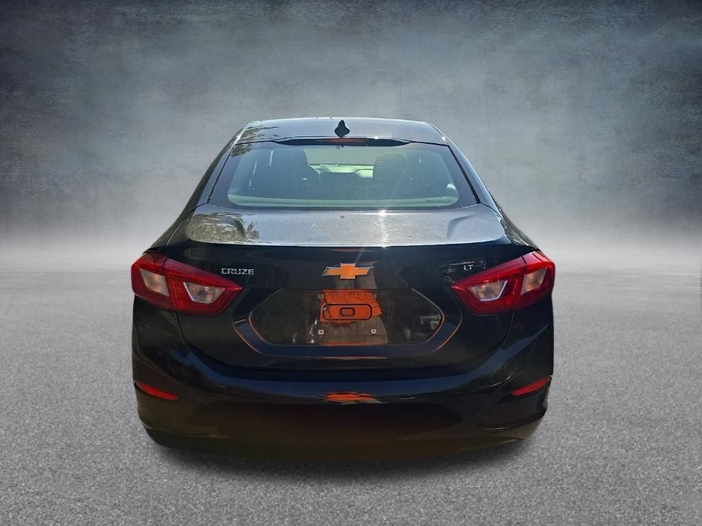Used 2016 Chevrolet Cruze LT w/ Sun And Sound Package FWD image 9