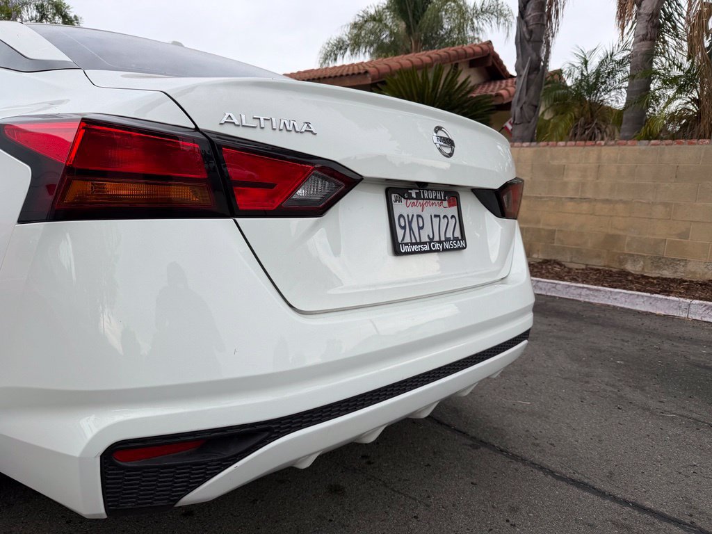 Used 2020 Nissan Altima 2.5 S FWD image 12